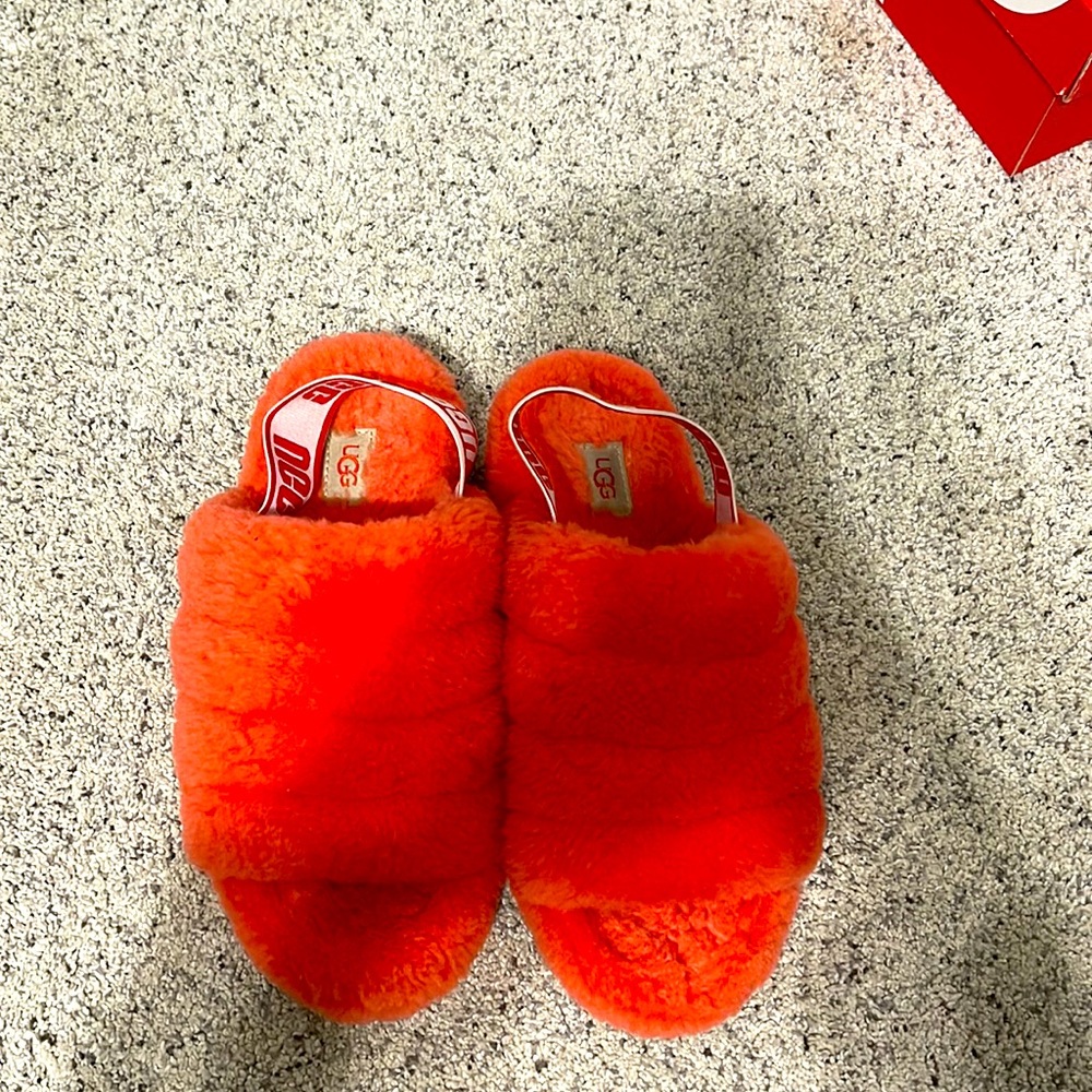 Fluff Yeah Ugg slides